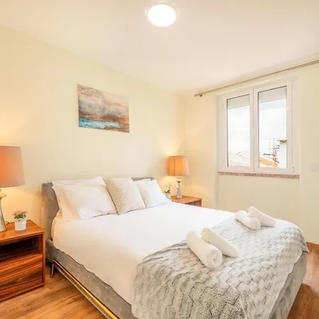 Guestready - Happy In Santa Cruz * Lizbona