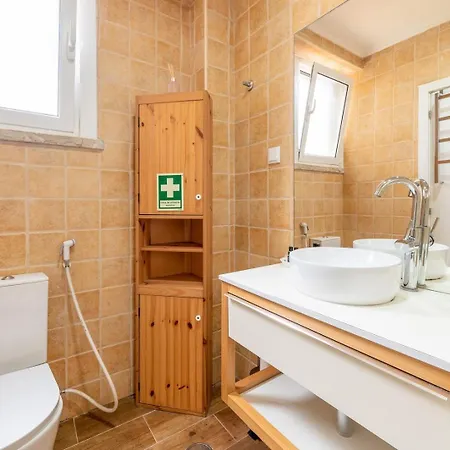 Guestready - Happy In Santa Cruz * Lisbona